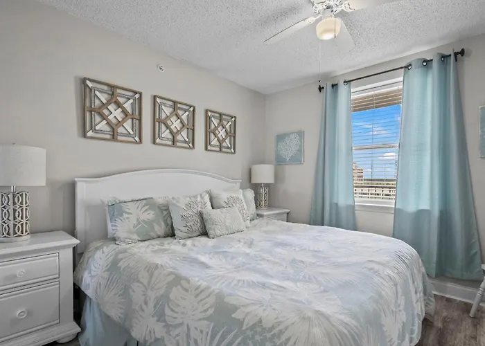 Royal Palms 503